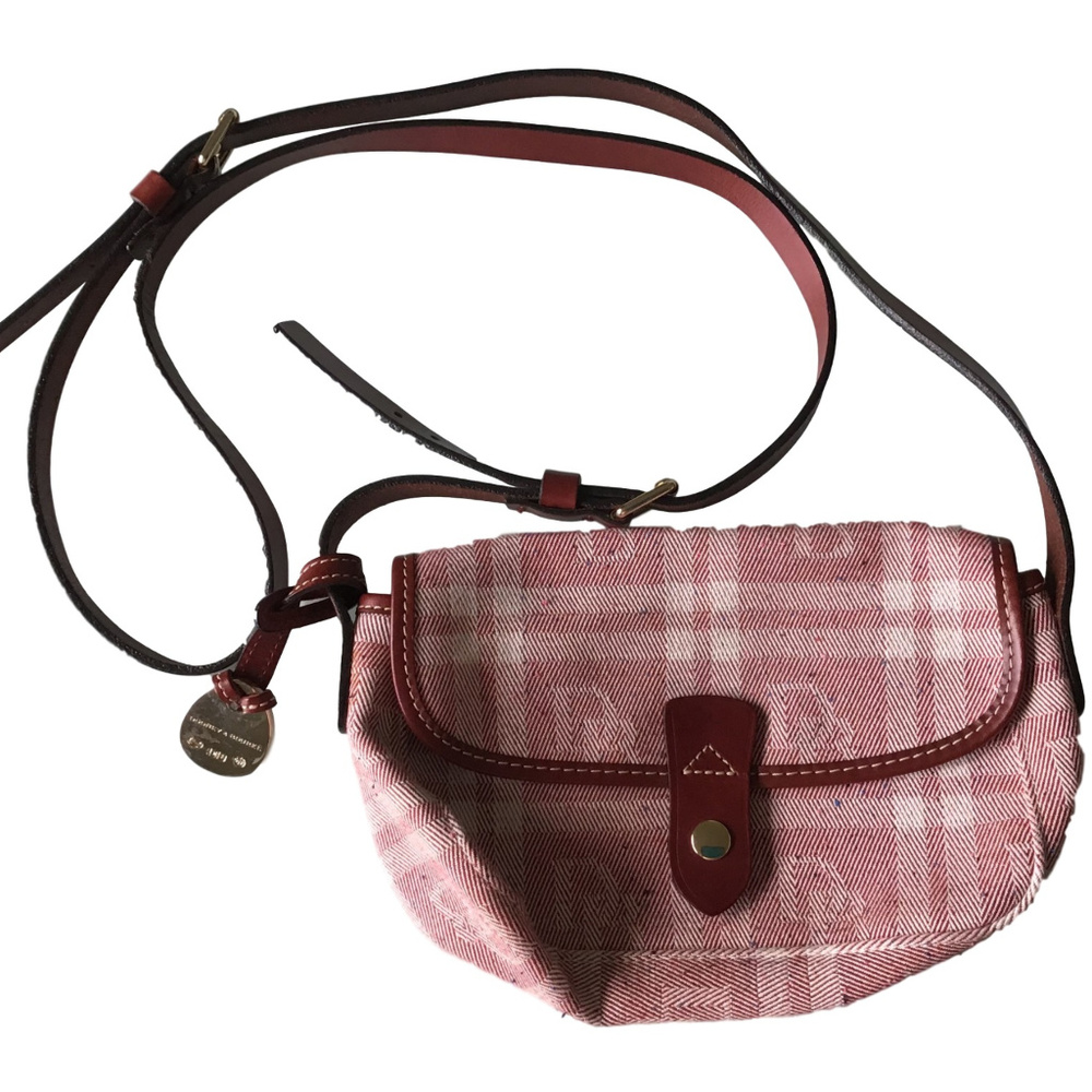 Dooney & Bourke East/West Cross Body